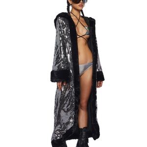 Silver Cape with Plush Fur Trim and Glossy Finish
